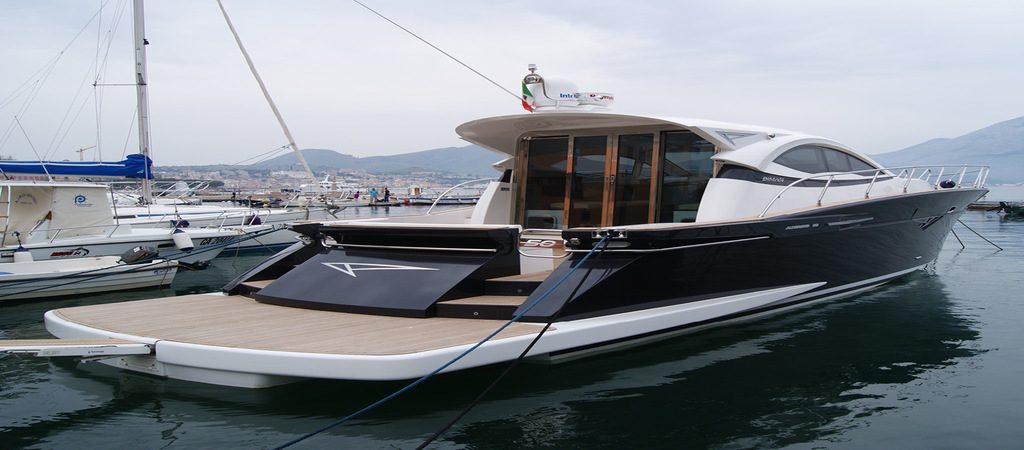 How Security Window Film Works in Boats and Its Benefits