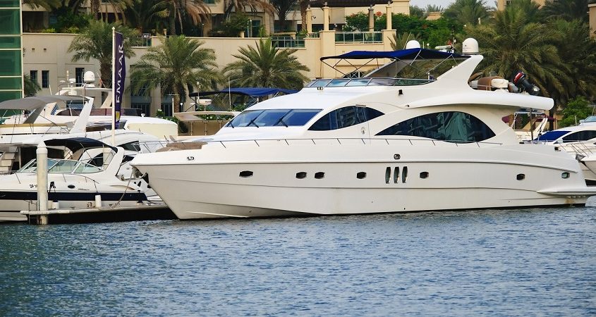 Top 6 Reasons Why You Need Window Film in Boats